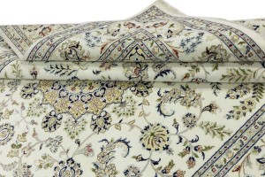 Cream Floral 8'3X11'6 Indo-Nain Oriental Rug