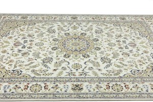Cream Floral 8'3X11'6 Indo-Nain Oriental Rug