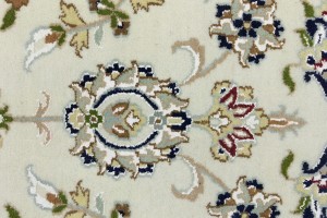 Cream Floral 9X12 Indo-Nain Oriental Rug