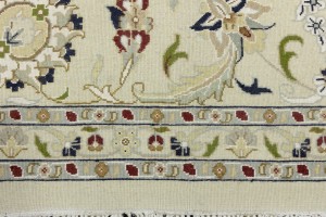 Cream Floral 9X12 Indo-Nain Oriental Rug