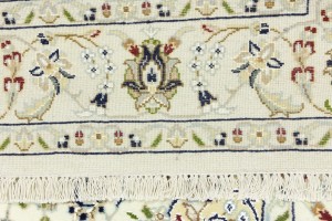 Cream Floral 4X4 Indo-Nain Oriental Square Rug