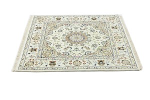Cream Floral 4X4 Indo-Nain Oriental Square Rug