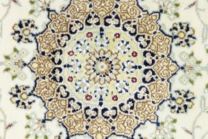 Cream Floral 4X4 Indo-Nain Oriental Square Rug