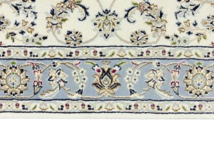 Cream Floral 4X6 Indo-Nain Oriental Rug