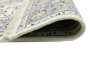 Cream Floral 4X6 Indo-Nain Oriental Rug