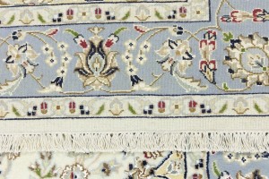 Cream Floral 4X6 Indo-Nain Oriental Rug