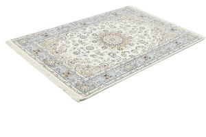 Cream Floral 4X6 Indo-Nain Oriental Rug