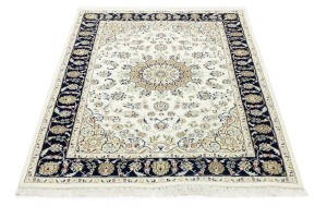 Cream Floral 4X6 Indo-Nain Oriental Rug