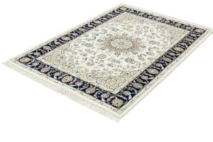 Cream Floral 4X6 Indo-Nain Oriental Rug