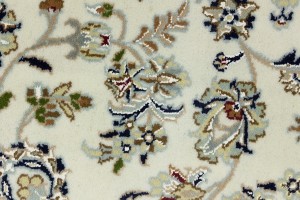 Cream Floral 5X8 Indo-Nain Oriental Rug