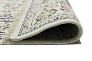 Cream Floral 5X8 Indo-Nain Oriental Rug