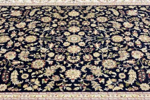Dark Navy Floral 10X14 Indo-Nain Oriental Rug