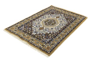 Cream Floral Tribal 4X6 Indo-Bidjar Oriental Rug