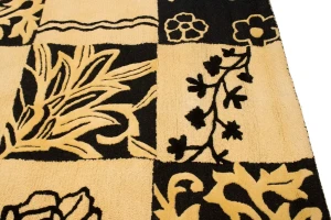 Cream & Black Floral 5X8 Hand-Tufted Modern Rug