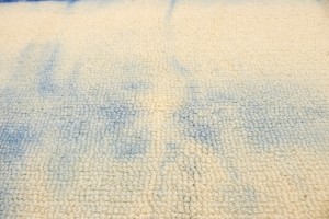 Cream & Blue Tie-Dye 5X8 Hand-Tufted Modern Rug