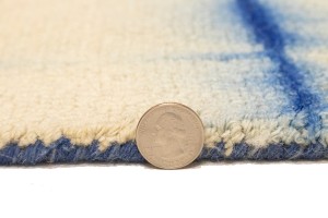 Cream & Blue Tie-Dye 5X8 Hand-Tufted Modern Rug