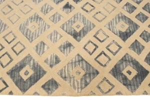 Cream & Gray Geometric 5X8 Hand-Tufted Modern Rug