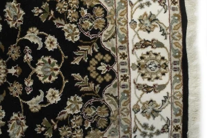 Black Floral 3'5X5'5 Indo-Nain Oriental Rug