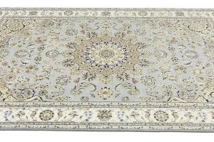 Light Blue-gray Floral 7X10 Indo-Nain Oriental Rug