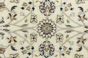 Cream Floral 4X4 Indo-Nain Oriental Square Rug