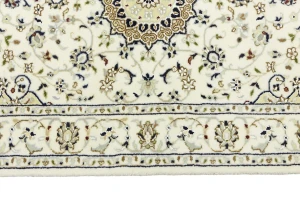 Cream Floral 3X4 Indo-Nain Oriental Rug