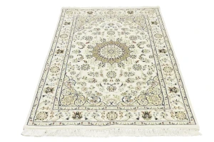 Cream Floral 4X6 Indo-Nain Oriental Rug