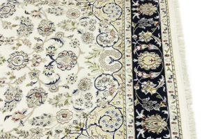 Cream Floral 6X9 Indo-Nain Oriental Rug