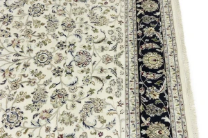 Cream Floral 8X10 Indo-Nain Oriental Rug