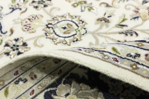 Cream Floral 8X10 Indo-Nain Oriental Rug