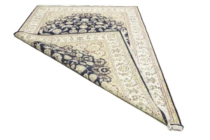 Cream Floral 7X10 Indo-Nain Oriental Rug