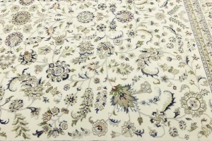 Cream Floral 11'5x14'9 Indo-Nain Oriental Rug