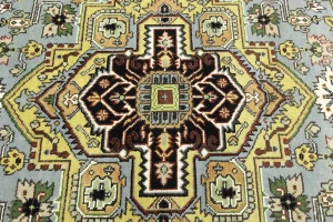 Light Gray Geometric 8X10 Heriz Serapi Oriental Rug
