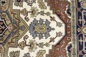 Cream Geometric 8X10 Heriz Serapi Oriental Rug