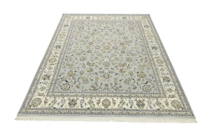 Light Blue-gray Floral 8X10 Indo-Nain Oriental Rug