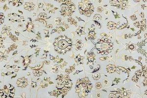 Light Blue-gray Floral 8X10 Indo-Nain Oriental Rug