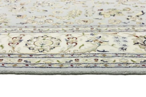 Light Blue-gray Floral 8X10 Indo-Nain Oriental Rug