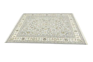 Light Blue-gray Floral 8X10 Indo-Nain Oriental Rug