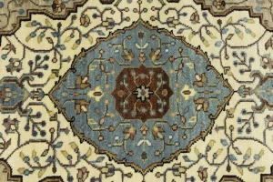 Beige Floral 3X5 Rare Heriz Serapi Oriental Rug