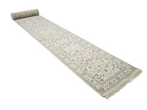 Cream Floral 2'9X20'6 Indo-Nain Oriental Runner Rug