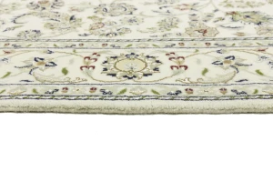 Cream Floral 6X9 Indo-Nain Oriental Rug