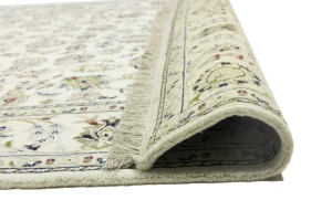 Cream Floral 6X9 Indo-Nain Oriental Rug