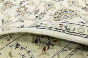 Cream Floral 6X9 Indo-Nain Oriental Rug