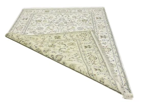 Cream Floral 6X9 Indo-Nain Oriental Rug