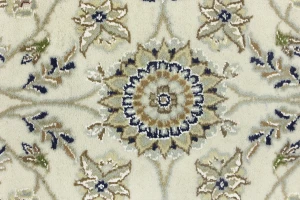 Cream Floral 6X9 Indo-Nain Oriental Rug