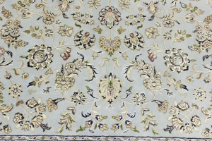 Light Blue-gray Floral 8X10 Indo-Nain Oriental Rug