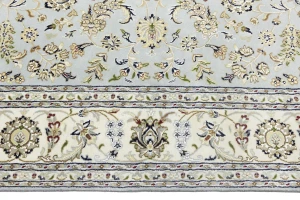 Light Blue-gray Floral 8X10 Indo-Nain Oriental Rug