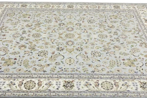 Light Blue-gray Floral 8X10 Indo-Nain Oriental Rug