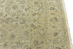 Beige Transitional 8X10 Distressed Indo-Nain Oriental Rug