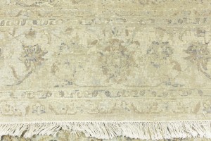 Beige Transitional 8X10 Distressed Indo-Nain Oriental Rug