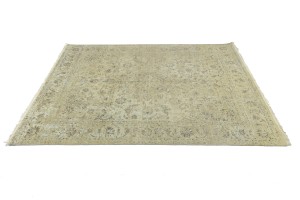 Beige Transitional 8X10 Distressed Indo-Nain Oriental Rug